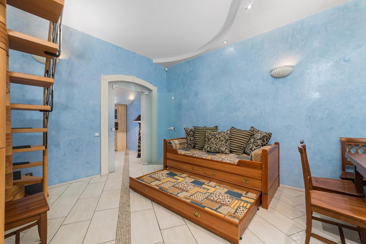 Classical Deribasivska 3-Bedrooms Apartment Odesa Exterior photo